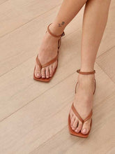 Maryam Thong Flat Sandal