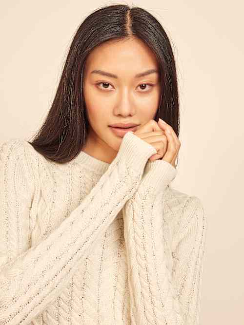 Dauphine Cable Knit Sweater
